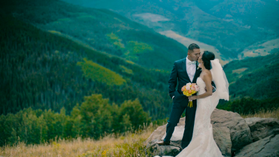 Sarah + John Vail Mountain Kiss